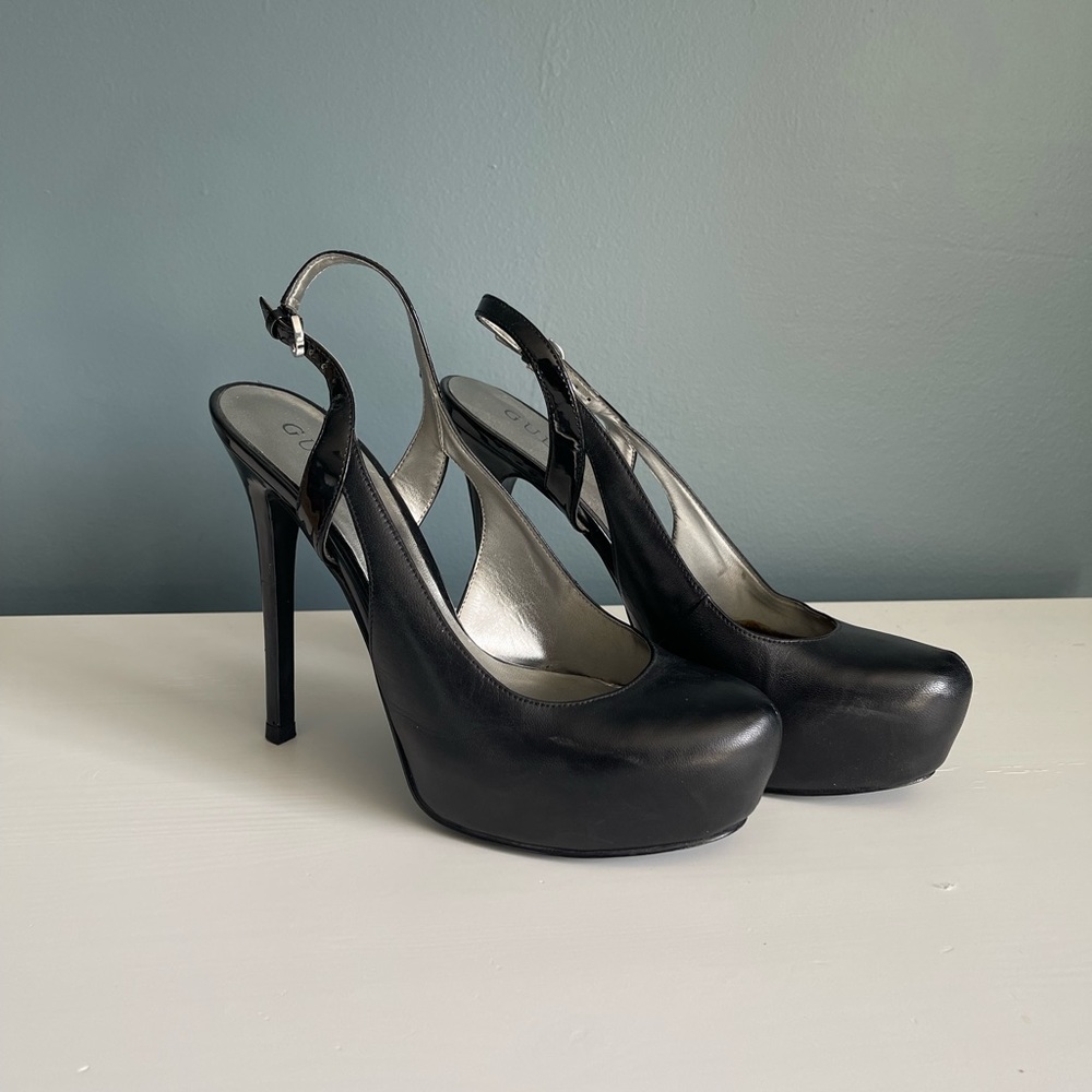 Guess 5.5 inch high heel shoe. SZ 8.5
